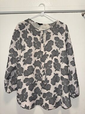 Ann Taylor White Blouse with Gray Floral Appliqué and Tie Neck